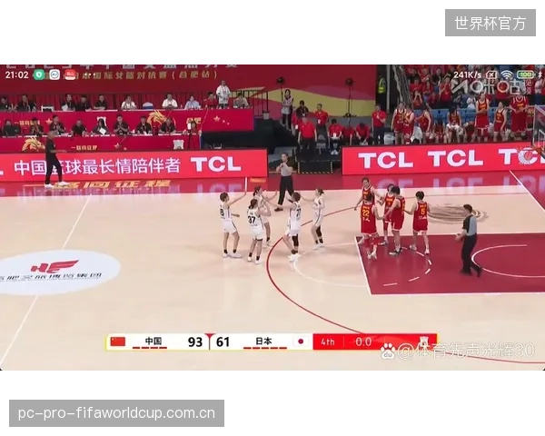 中国队在18强赛中客场惨败日本，数据显示攻防两端全面受制于对手。