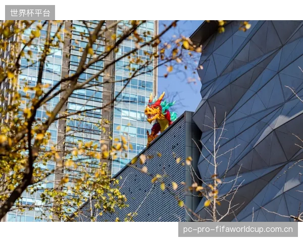 地面满是气泡，谈何商业价值？拷问聚羧酸减水剂配比失衡对体育馆地坪最终观感与商业转播价值的损害